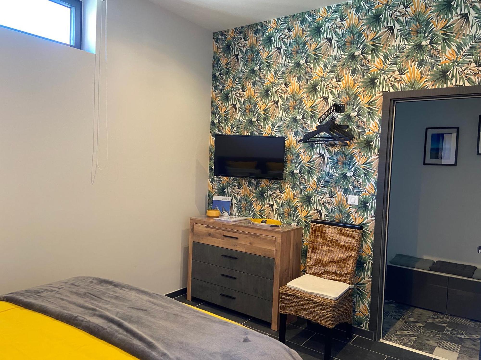 Chambre Tout Confort Avec Commodites Espace Repas Wifi Parking Wimereux Bagian luar foto